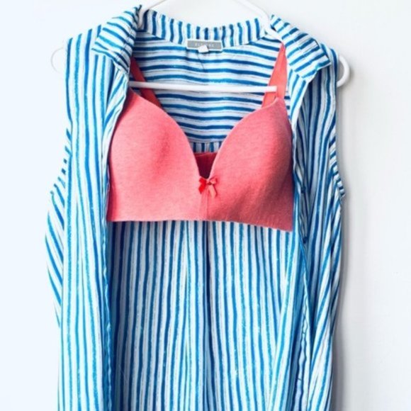 La Vie En Rose Wireless Bra 36 C Like New - Picture 2 of 11